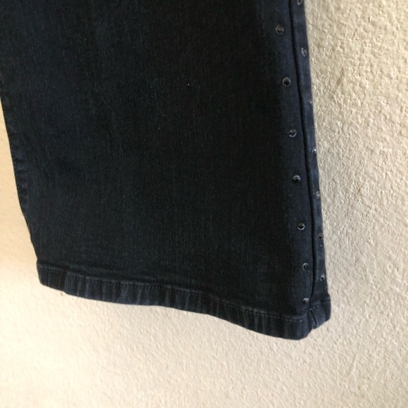 NYDJ Woman’s Denim Tummy Tuck Bootcut Black Rhinestone Jeans Size 14 - Picture 6 of 16
